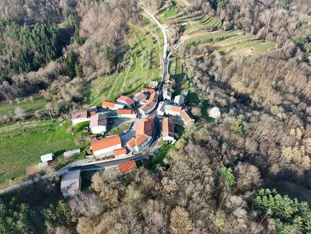 Prenovljena cesta na Studeni Gori  