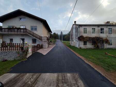 Prenova dela cestišča skozi Vrbovo 