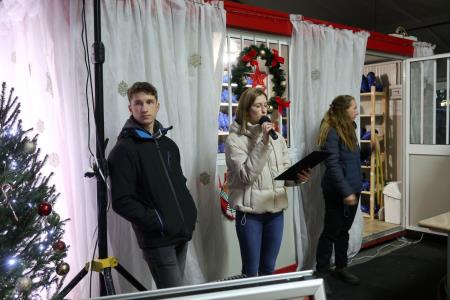 Anja_Tomažič_je_vodila_prireditev[1]