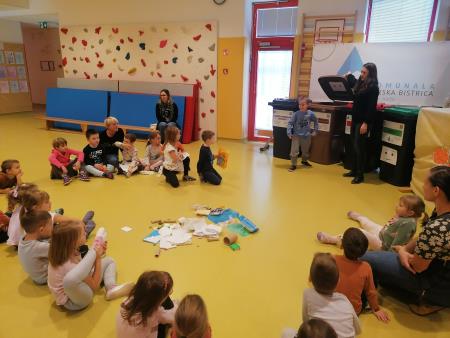 17a22e360a733aa181c96f2ee056ed97