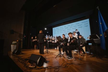 240308-20-gimnazije-foto-blazˇ-lencˇek-087