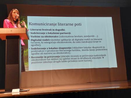 Dr. Jasna Potočnik Topler iz Fakultete za turizem Univerze v Mariboru predstavlja literarni turizem v Evropi in v Sloveniji