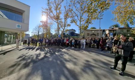 Prireditev ob odprtju nove lekarne 