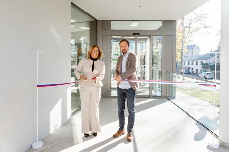 Direktorica Ana Kobal in župan Ilirske Bistrice Gregor Kovačič