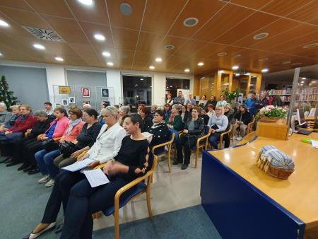 Odprtje razstave V objemu niti