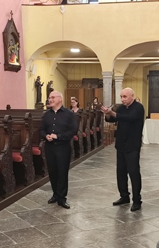 prof. dr. Mario Perestegi (levo) in violinist prof. Vasilij Meljnikov (desno)