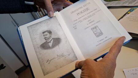 Faksimile Kettejevih Poezij 